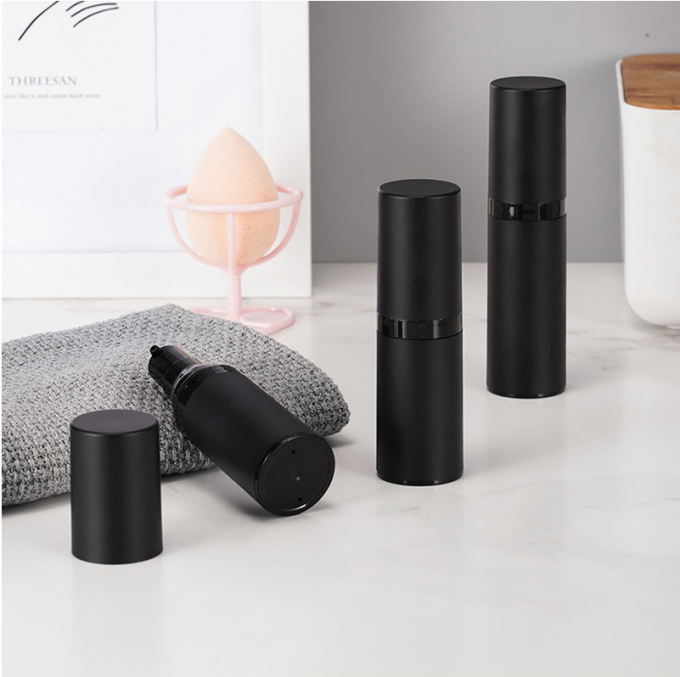 ODM ภาชนะบรรจุเครื่องสำอางพลาสติกสูญญากาศ 50 Gm 4