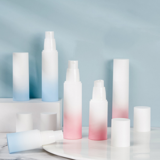 Frosted Airless Lotion Spray คอนเทนเนอร์เครื่องสำอางพลาสติก Gradient 50g 3.3*14.5cm 2